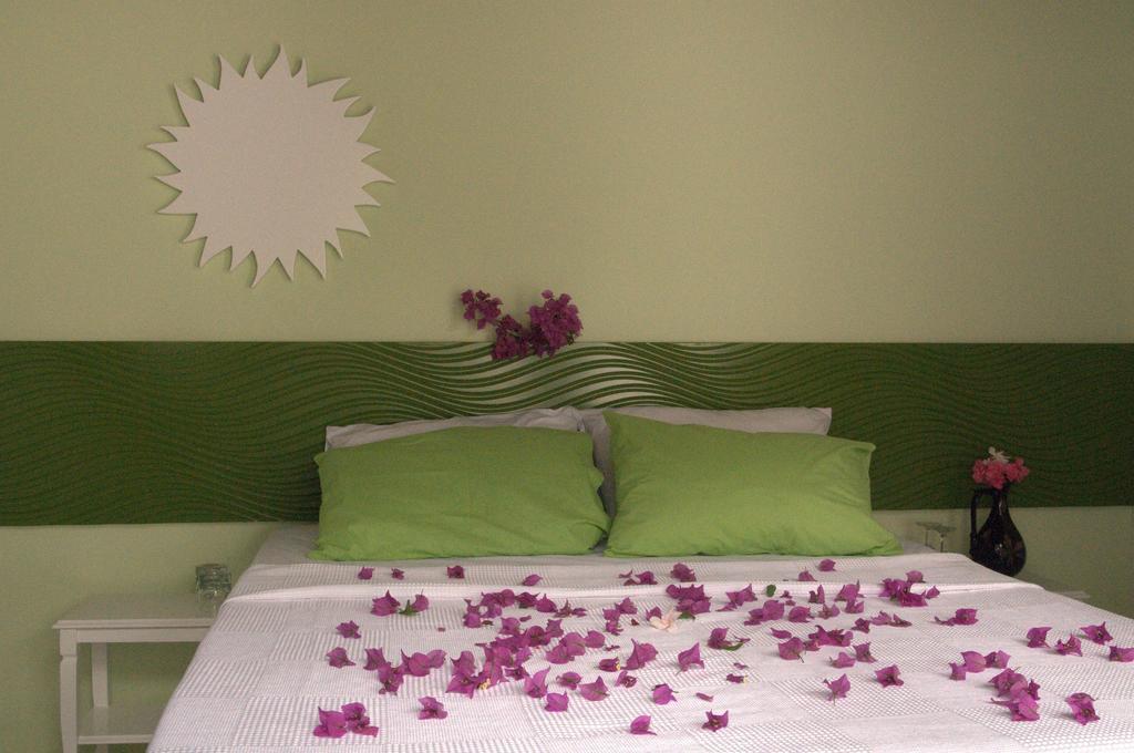 Pasalimani Hotel Çeşme Rom bilde