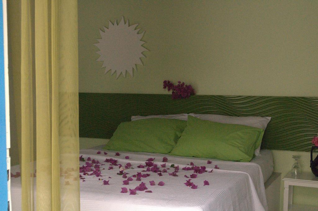 Pasalimani Hotel Çeşme Rom bilde